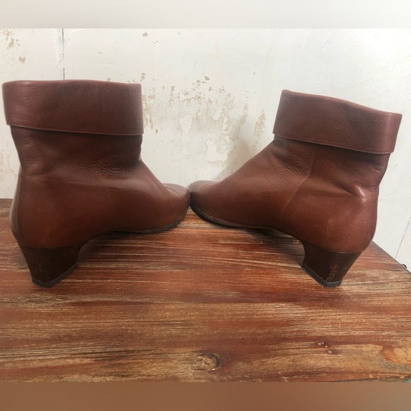 Salvatore Ferragamo women’s leather cognac brown ankle Boots side zip size 7.5 - Picture 7 of 12